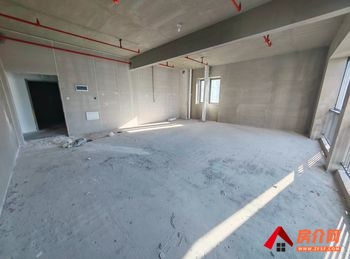 龙湖紫宸办公楼 >320m²写字楼出售，参考报价：17