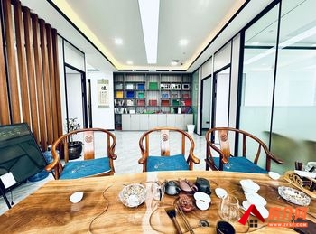 银都汇商务中心 >155m²写字楼出租,参考报价:32 银都汇商务中心 >155m²写字楼出租,参考报价:32