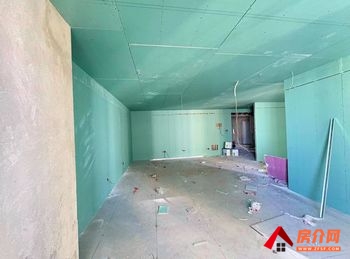 昆明未名城写字楼 >142m²写字楼出租，参考报价：3