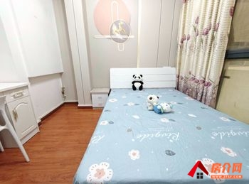 昆明西山中天融域 3室2厅房子出租(合租)，租金每月450元