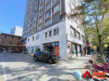 官渡新亚洲体育城160.29m²商铺出售,参考报价:110万 官渡新亚洲体育城160.29m²商铺出售,参考报价:110万