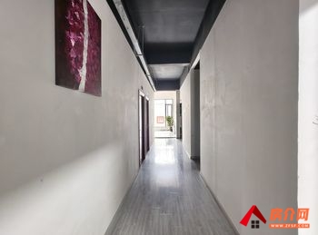 昆明新诚商业中心(办公) >31m²写字楼出租，参考报