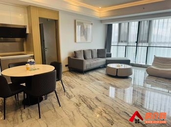 盘龙俊发逸天峰，1室2厅房子出租(整租)，租金每月8500元