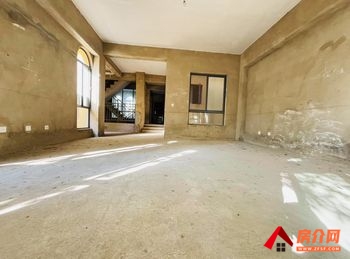 盘龙紫东苑(别墅)，6室3厅别墅出售,报价：380万元