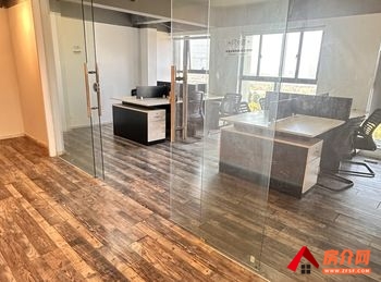 赛跑空间创业孵化基地 >76.34m²写字楼出租，参考