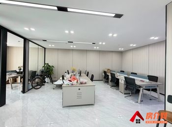 「昆明」中通世纪广场商务中心 >202m²写字楼出租，