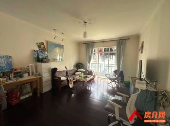 昆明西山佳湖花园 3室3厅二手房出售,报价:115万元 昆明西山佳湖花园 3室3厅二手房出售,报价:115万元