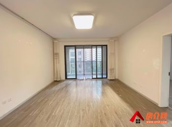 昆明五华融创春风十里御风苑 4室2厅房子出租(整租)，租金每