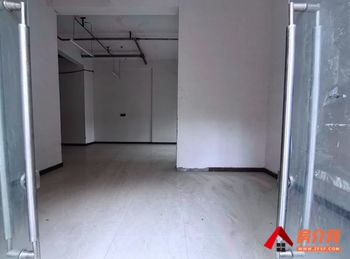 盘龙北辰财富中心68.75m²商铺出售，参考报价：185万元