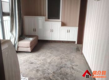 石林石林城区155.85m²商铺出售,参考报价:45.31万 石林石林城区155.85m²商铺出售,参考报价:45.31万