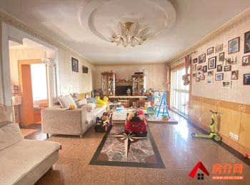 盘龙金利园，4室2厅二手房出售,报价：145万元