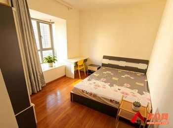 五华人民路壹号广场小区，3室2厅房子出租(合租)，租金每月5