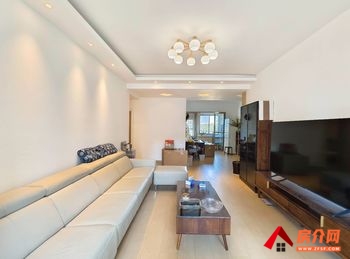 呈贡实力锦城B组团，4室2厅房子出租(整租)，租金每月250