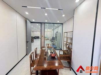 未名城写字楼 >216m²写字楼出租，参考报价：432