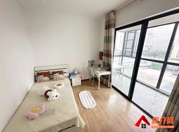 德润朗悦湾小区房屋出租，五华德润朗悦湾，3室2厅房子出租(合