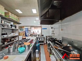 昆明五华南屏街片区70m²商铺出租,参考报价:8900元/月 昆明五华南屏街片区70m²商铺出租,参考报价:8900元/月