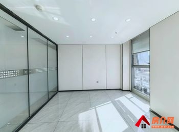 滇池时代广场 >313m²写字楼出租，参考报价：813