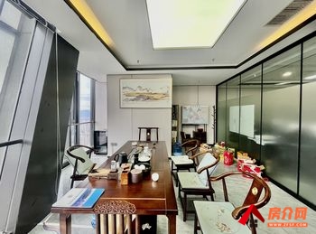 「昆明」万达广场(北塔) >453m²写字楼出租，参考