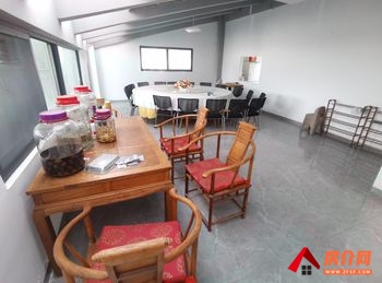 昆明呈贡市政府500m²商铺出租,参考报价:4500元/月 昆明呈贡市政府500m²商铺出租,参考报价:4500元/月