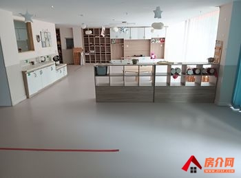 官渡世纪城1300m²商铺出租，参考报价：面议