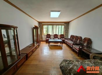 昆明盘龙佳园小区竹园 3室2厅房子出租(整租)，租金每月18