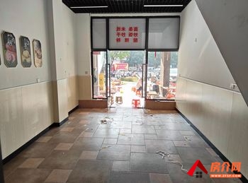 昆明盘龙滨江俊园115m²商铺出租，参考报价：8333元/月