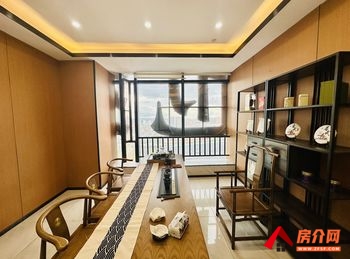 银都汇商务中心 >220m²写字楼出租，参考报价：38