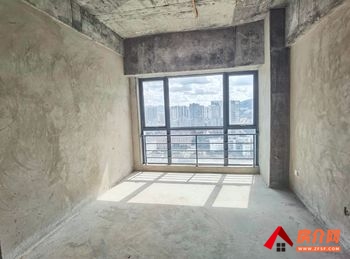 广泽中心 >367m²写字楼出售，参考报价：176万元