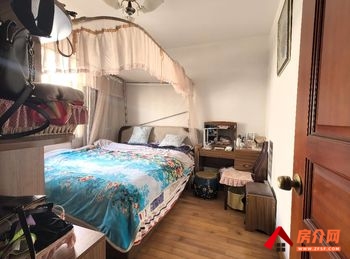 「昆明」西山国城小区,3室2厅二手房出售,报价:70万元 「昆明」西山国城小区,3室2厅二手房出售,报价:70万元