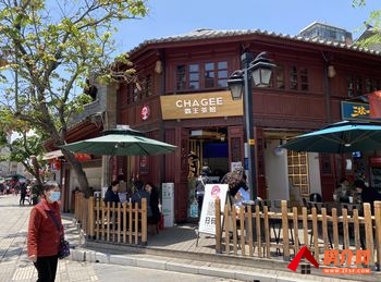 「昆明」五华南屏街片区80m²商铺出售,参考报价:70万元 「昆明」五华南屏街片区80m²商铺出售,参考报价:70万元