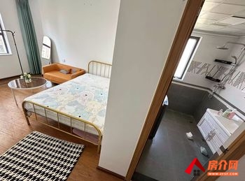 呈贡七彩云南第壹城，3室2厅房子出租(合租)，租金每月900