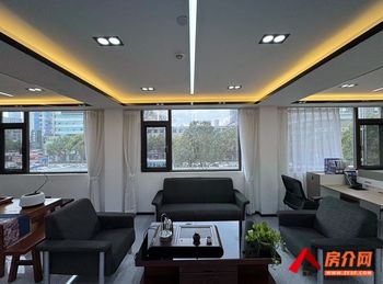 云上之诚商务中心 >193m²写字楼出租，参考报价：5