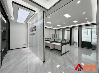 「昆明」和谐广场 >135m²写字楼出租，参考报价：4