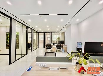 世博大厦 >198m²写字楼出租，参考报价：4950元