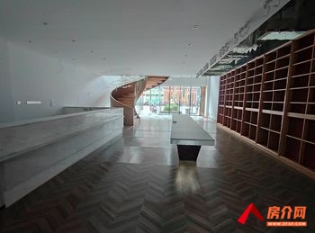 盘龙白塔路280m²商铺出租,参考报价:面议 盘龙白塔路280m²商铺出租,参考报价:面议