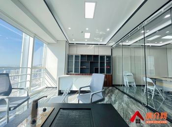 和谐广场 >305m²写字楼出租，参考报价：面议