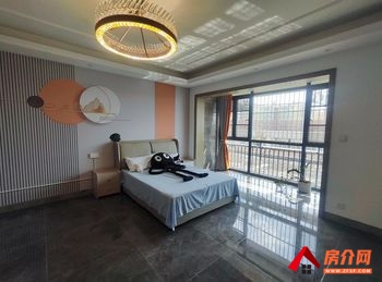 西山金海新区一期，4室2厅房子出租(合租)，租金每月700元