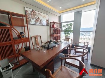 「昆明」欣都龙城写字楼 >186m²写字楼出租，参考报