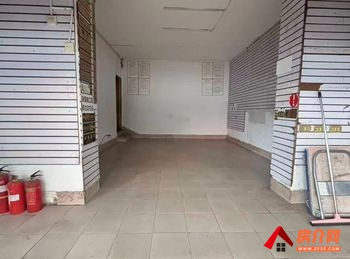 昆明西山船房片区106m²商铺出租，参考报价：4500元/月