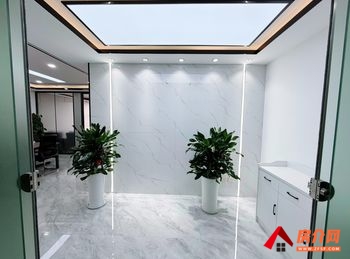 莲花财富中心 >156m²写字楼出租，参考报价：390