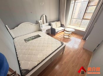 官渡水木清华，3室2厅房子出租(合租)，租金每月650元