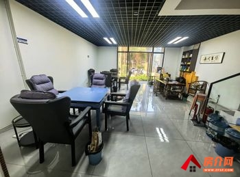 五华龙泉路180m²商铺出租，参考报价：6500元/月