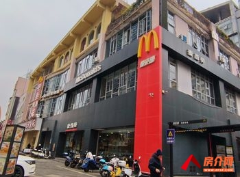 官渡国贸中心260m²商铺出售，参考报价：200万元