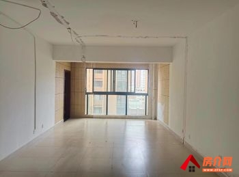 盘龙滨江俊园(1期)，3室2厅二手房出售,报价：138万元