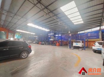 盘龙金殿片区200m²商铺出租，参考报价：5500元/月