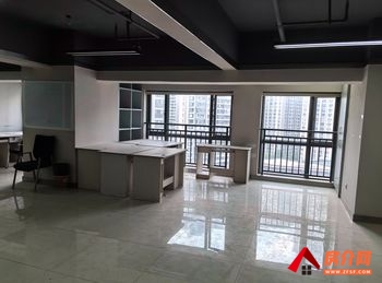 西城时代(办公) >168m²写字楼出售，参考报价：6