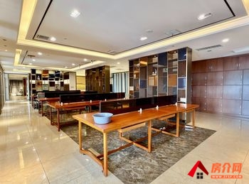 万达广场(南塔) >780m²写字楼出租，参考报价：面