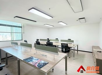 昆明华尔顿大厦 >190m²写字楼出租，参考报价：57