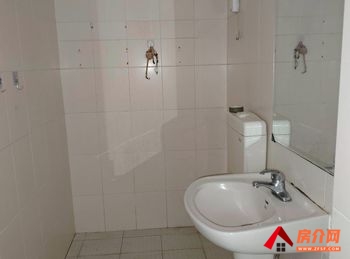 「昆明」五华北市区42.5m²商铺出租，参考报价：3300元