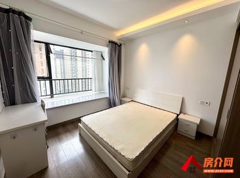 五华上悦天地，3室2厅房子出租(合租)，租金每月900元